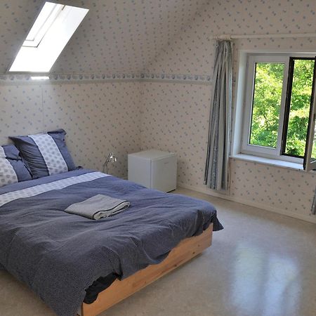 Tres Belle Villa 4 Facades Dans Quartier Vert Et Arbore - 5 Kms De Namur Ngoại thất bức ảnh